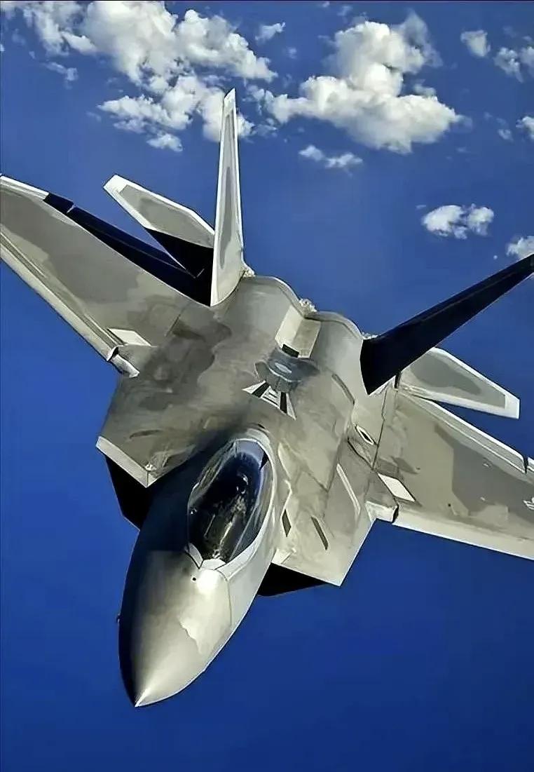 爱游戏链接-欧拉维阿纳辛苦作战，终取得胜利