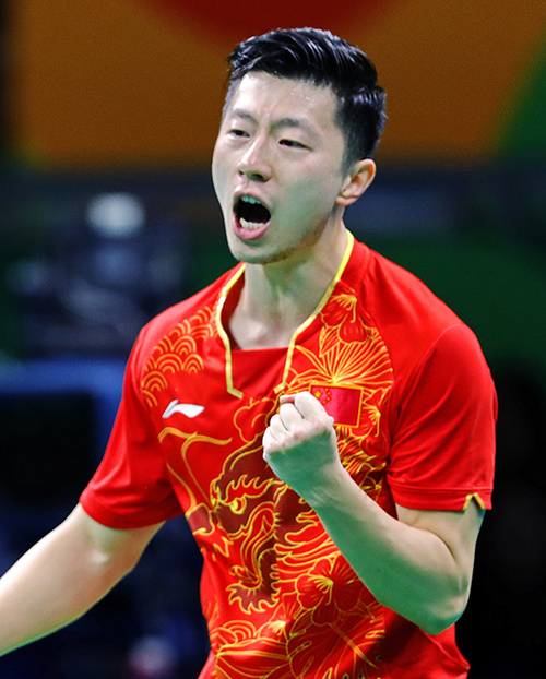 柬埔寨选手在乒乓球比赛中获得胜利 柬埔寨选手在乒乓球比赛中获得胜利