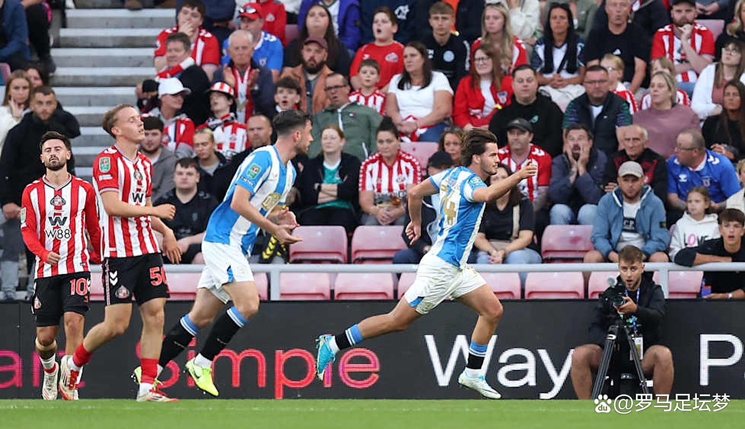 包含哈德斯菲尔德客场-不敌切尔西,遭遇猛烈攻击的词条 包含哈德斯菲尔德客场-不敌切尔西,遭遇猛烈攻击的词条