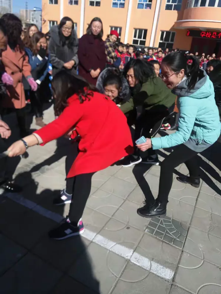 爱游戏亚洲官网-中国队紧凑拉拉队一觉豪胜完美收官